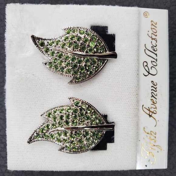 FAC Silvertone Green Peridot Colour Rhinestone Leaf Clip on Earrings - Picture 6 of 10